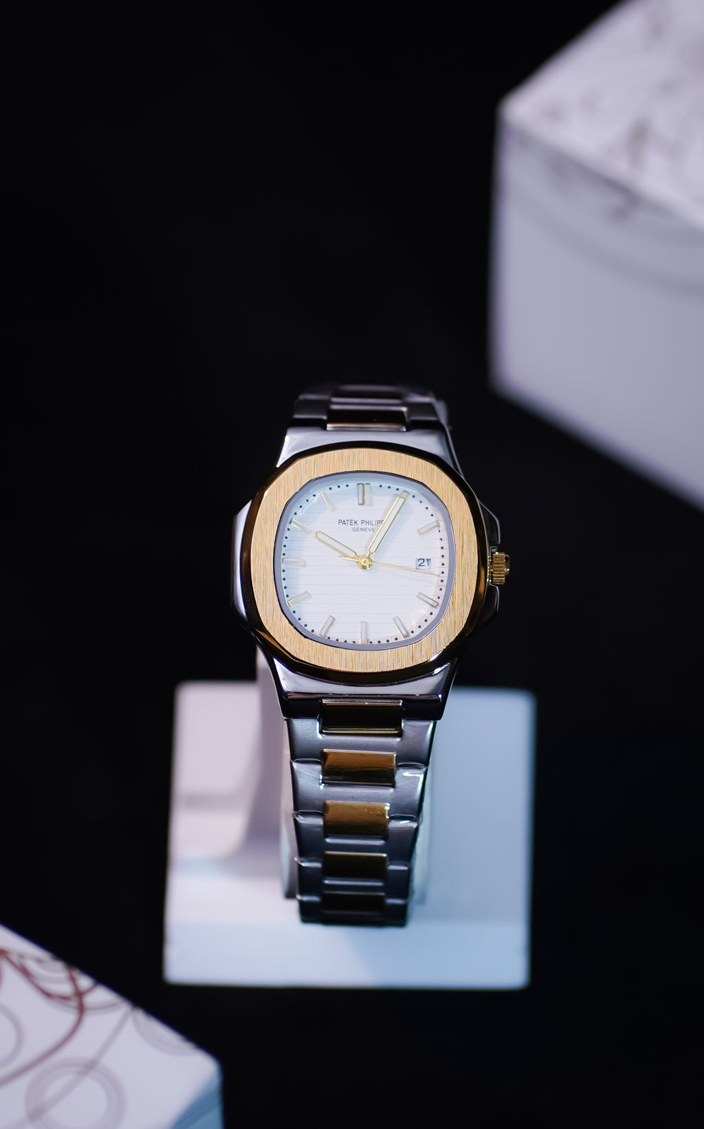 Patek Phillip Heritage Nautilus (Gold & White)