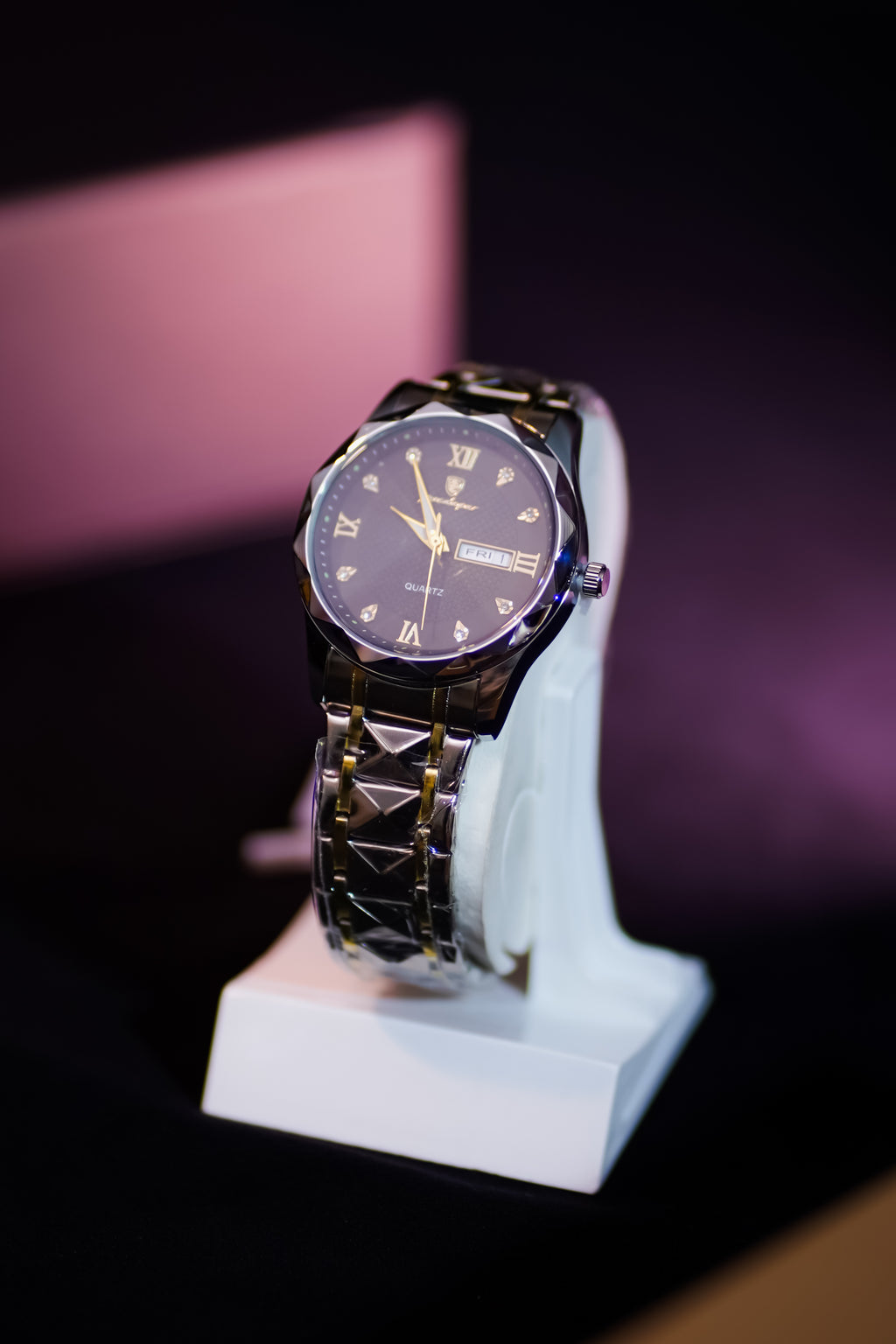 Poedagar 615 Diamond-Cut Prism