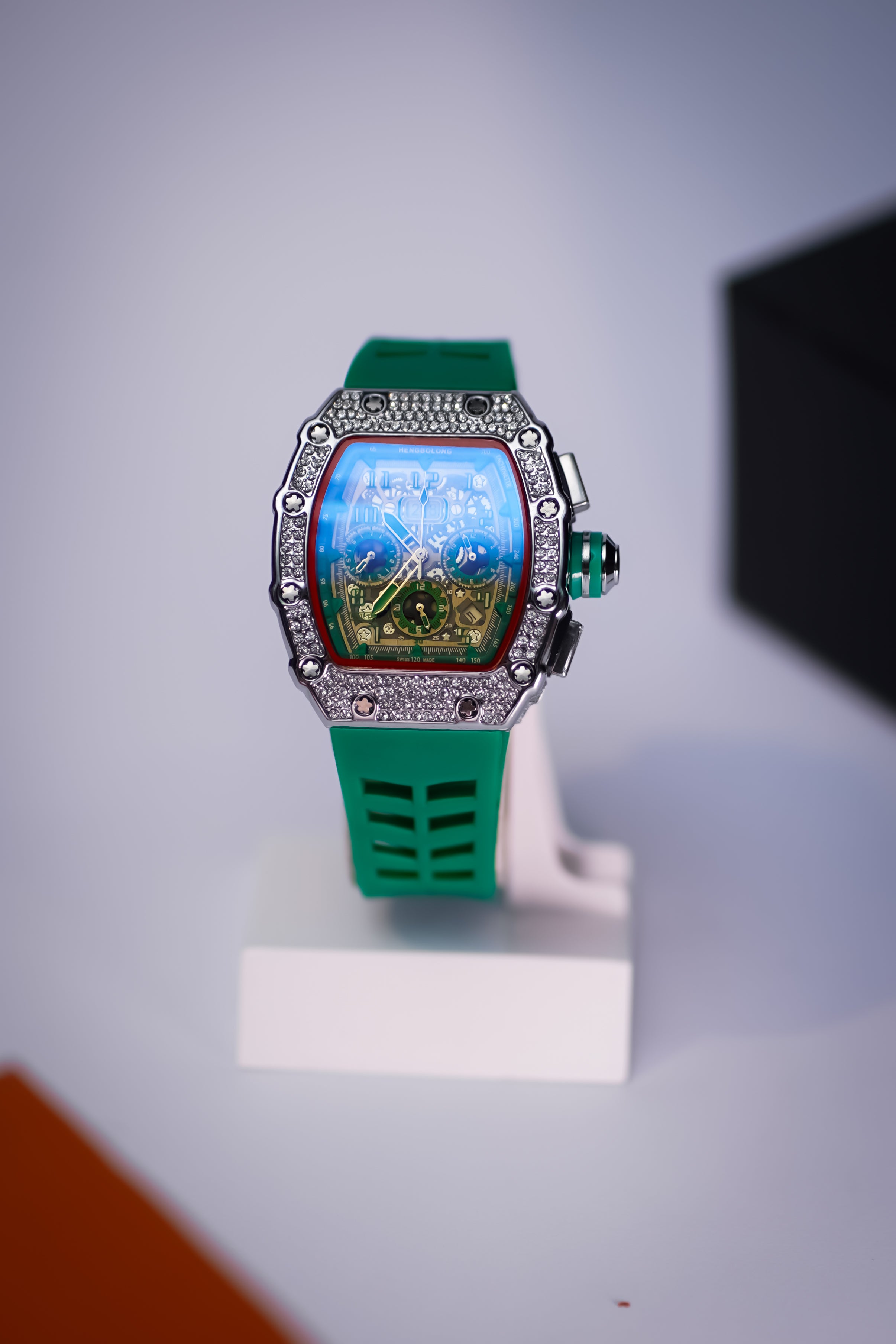 Emerald Apex Iced Out Chrono (Verdant Green)