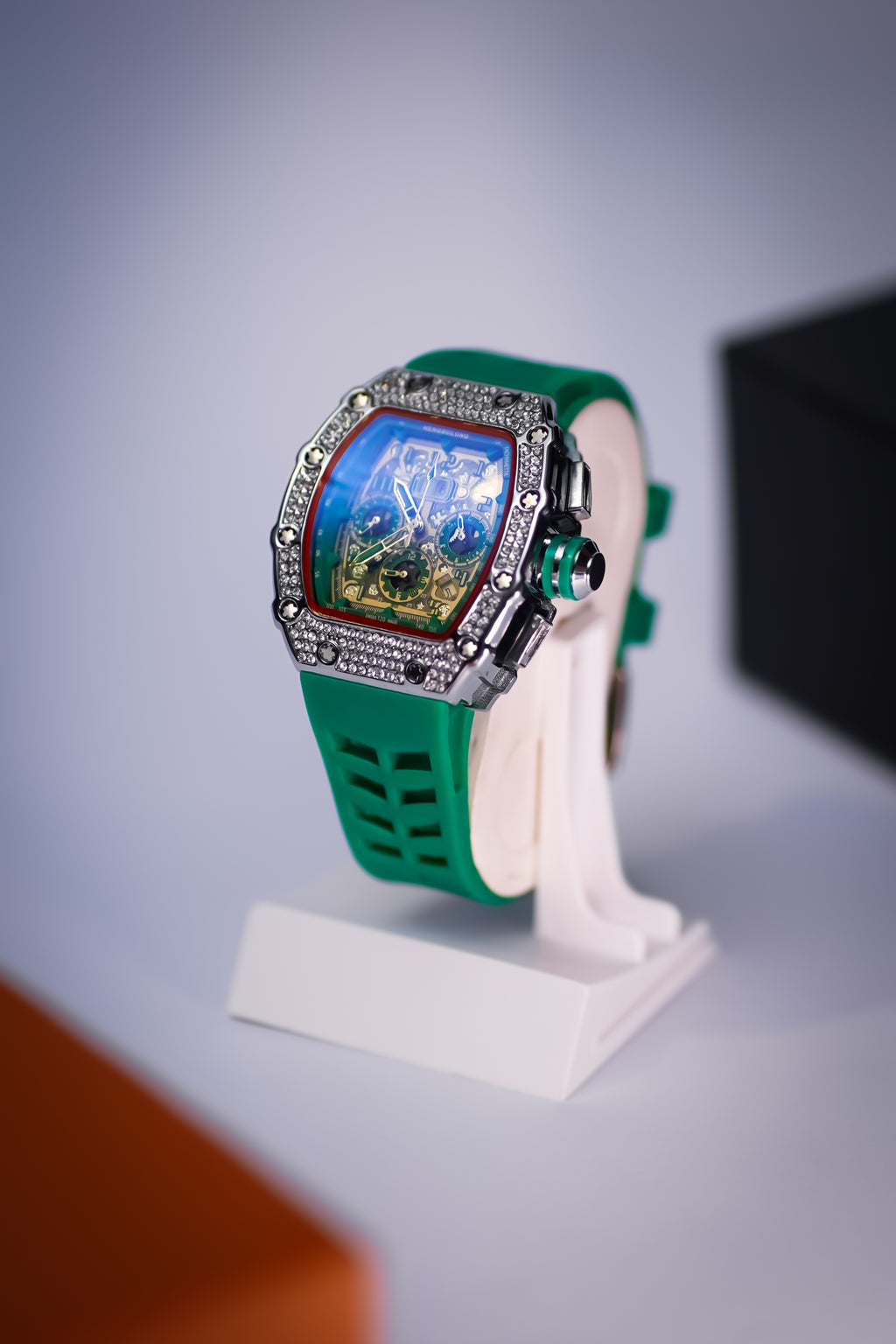 Emerald Apex Iced Out Chrono (Verdant Green)